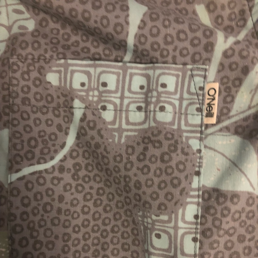 O’Neill button down shirt - Picture 2 of 3